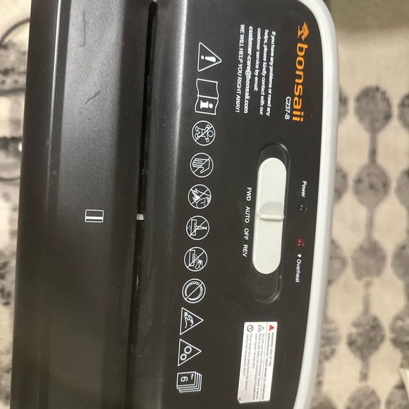 Bonsaii Paper Shredder - Picture 3 of 3